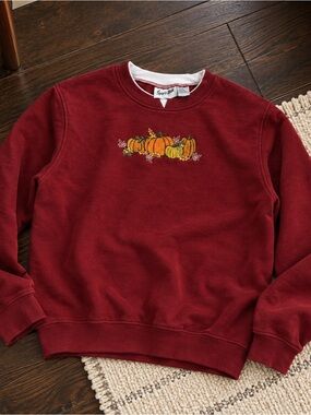 Vintage Burgundy Speculations Crewneck Sweated with fall/pumpkin embroidery.